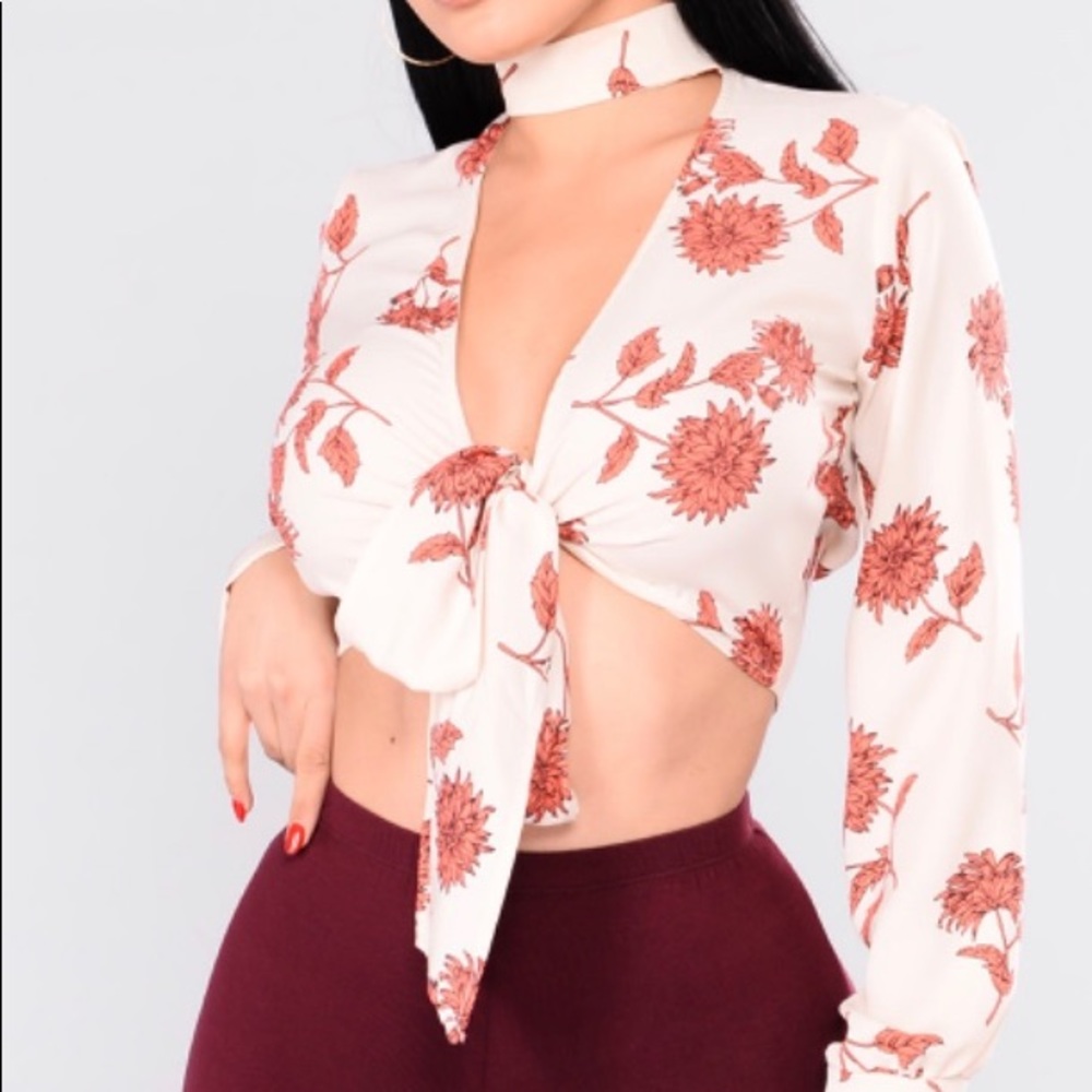 Fashion Nova Chocker neck blouse